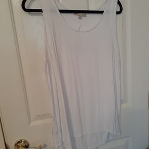 ***3 for $25 Flowy white tank